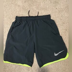 Nike Men's DRI-FIT Shorts with Neon Yellow Trim
SIZE XL